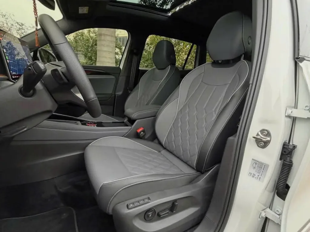 Volkswagen Tiguan thế hệ mới h&igrave;nh ảnh thực tế